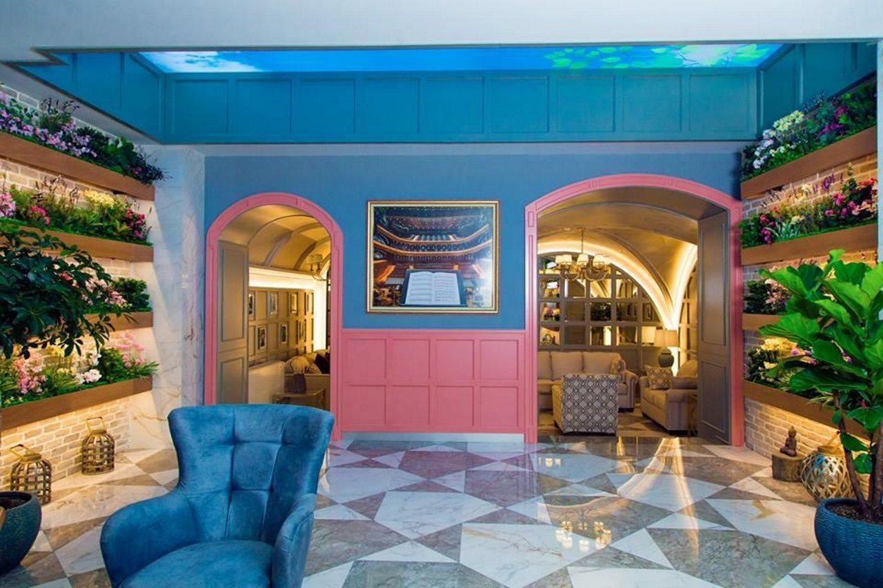 Theatrum Hotel Baku Kültér fotó The lobby of the hotel