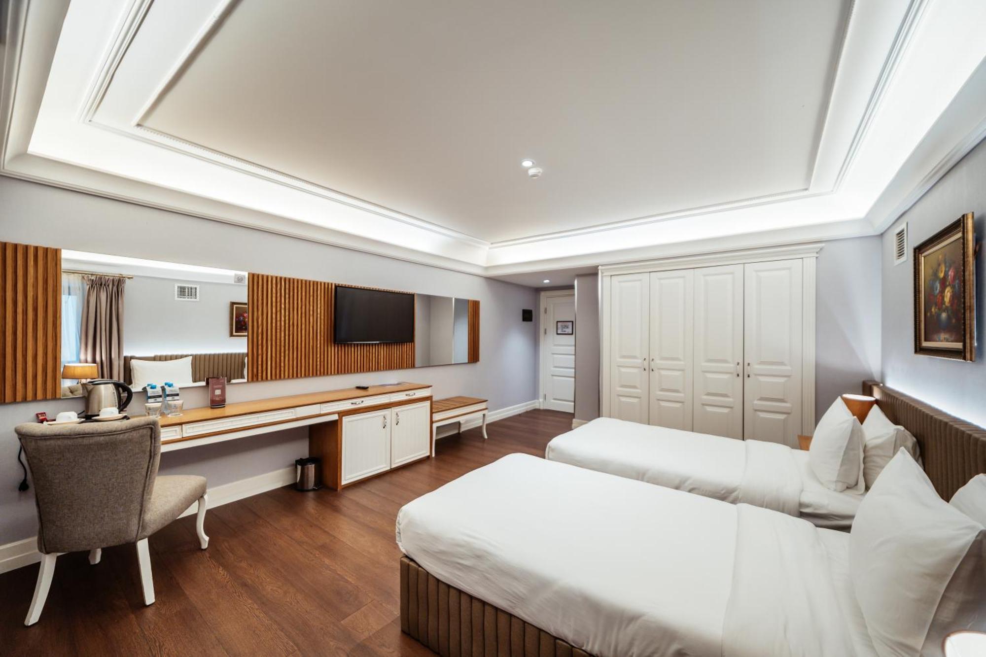 Theatrum Hotel Baku Kültér fotó Deluxe Room
