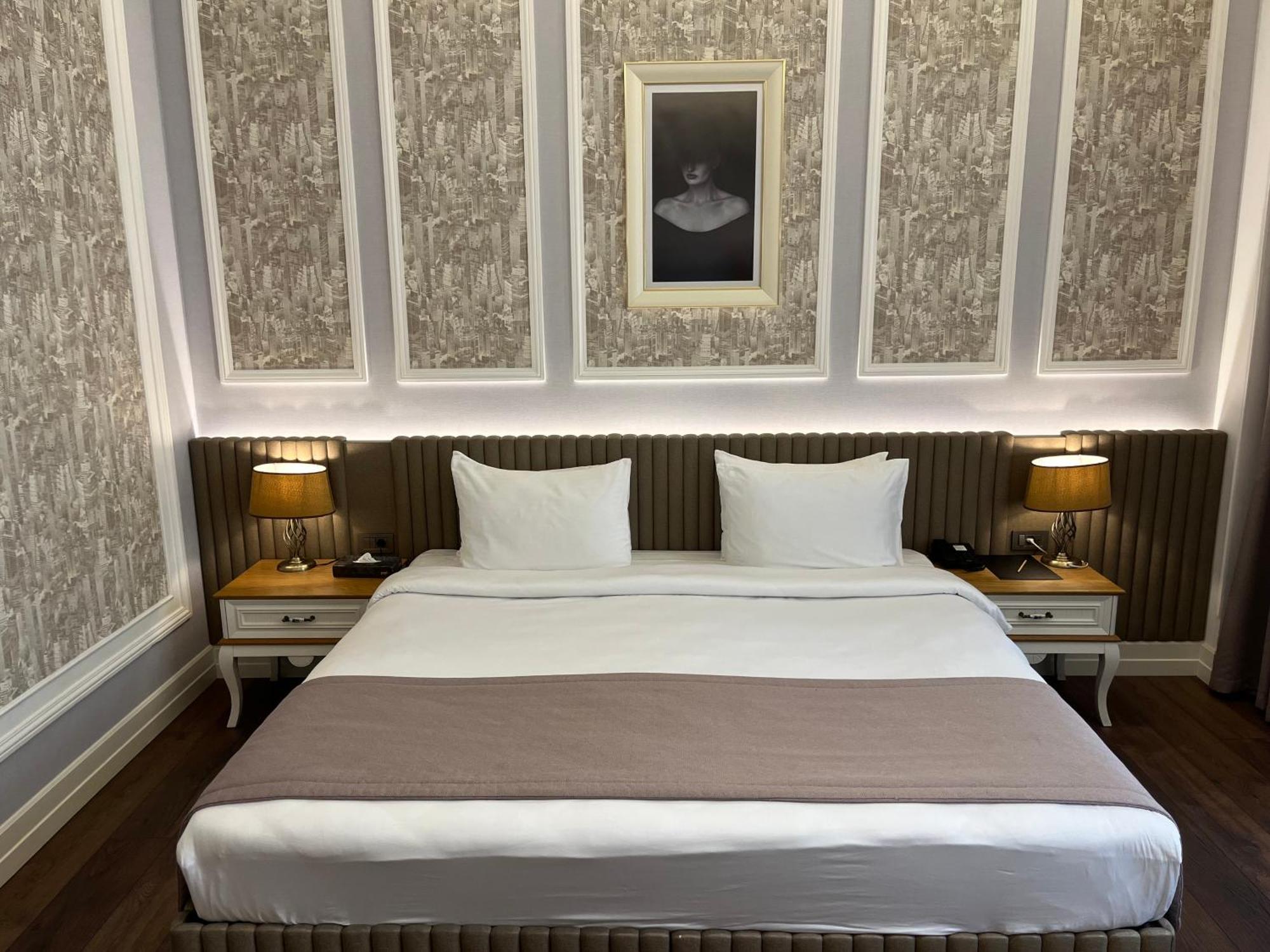 Theatrum Hotel Baku Kültér fotó